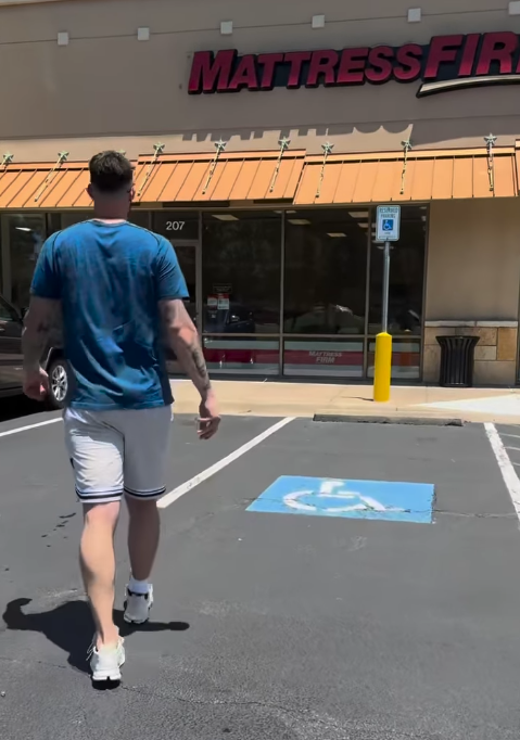 Spotted Jonah Heim and his wife sweetly shopping for a new bed at the supermarket